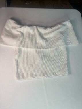 Off-Shoulder White Knit Tube Top